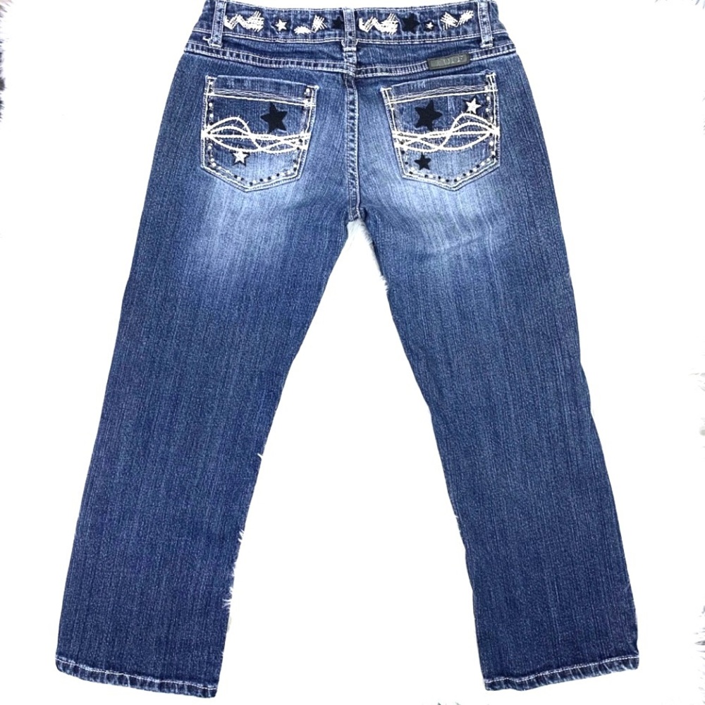 🚫SOLD! 🤠👖|•COWGIRL TUFF•| Star Struck Capri Jeans👖🤠 - Picture 2 of 14